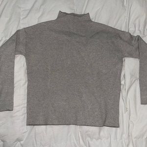 Tahari sweater